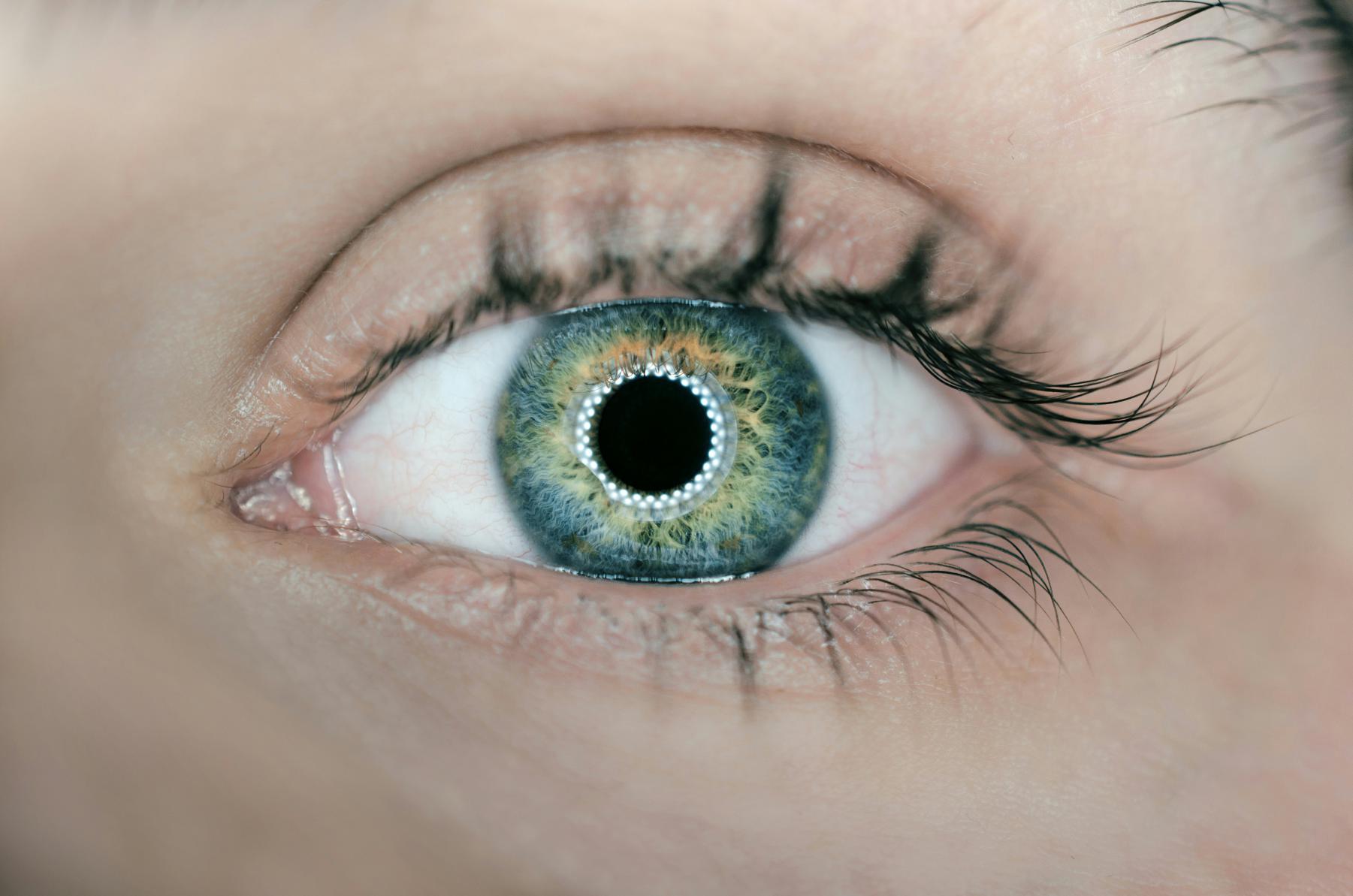 Effective Natural Remedies to Revitalize Your Eye Skin